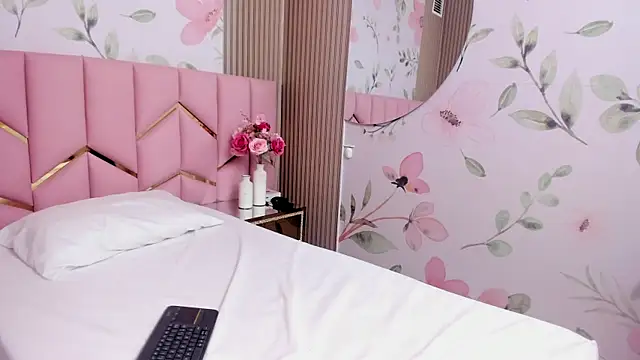 Saritasweet18's cam snapshot