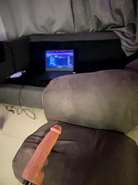 MerlyG's cam snapshot