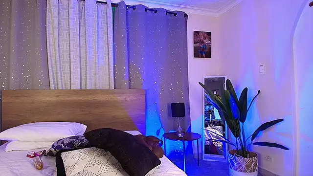 ViolettGomez_93's cam snapshot