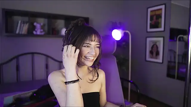 Miyuki_wolf's cam snapshot