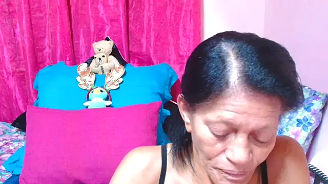 SLUTTYROXY's cam snapshot