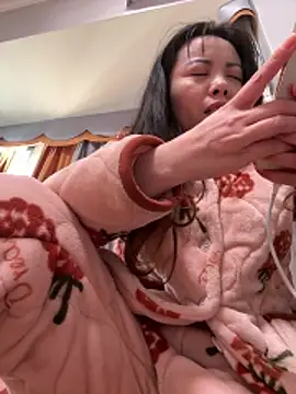 chick-888's cam snapshot