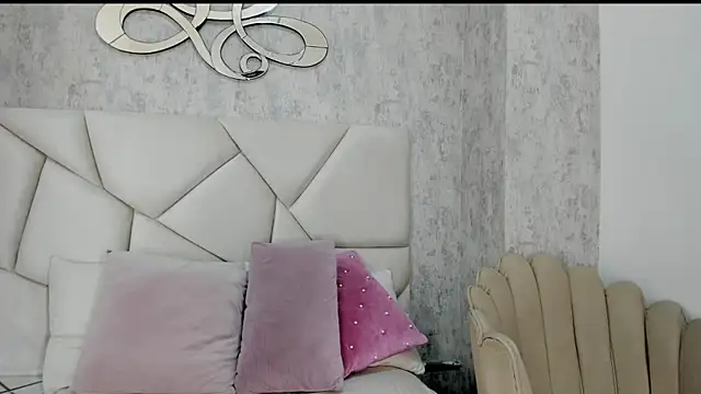 Skylerwhite02's cam snapshot