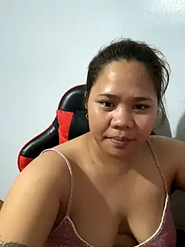 LovelyTits4Daddy's cam snapshot