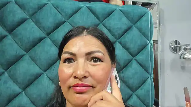 PENELOPELEWISs live sex cam