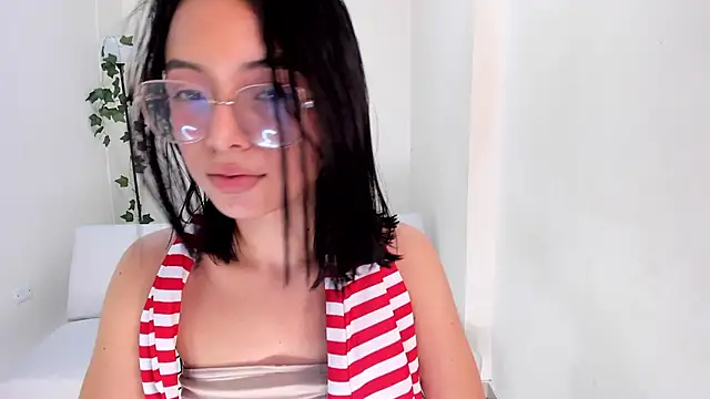 Zenith_glow's cam snapshot