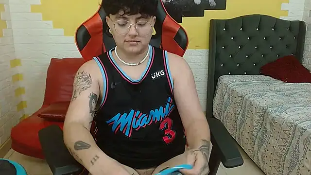 isabeautyx19's cam snapshot