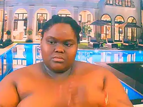 EbonyHotBuns's cam snapshot