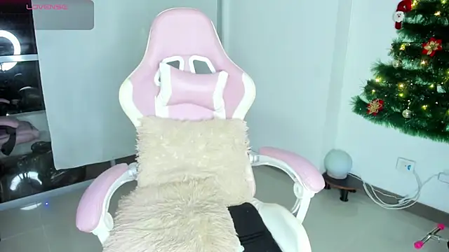 NaomiAsha's cam snapshot