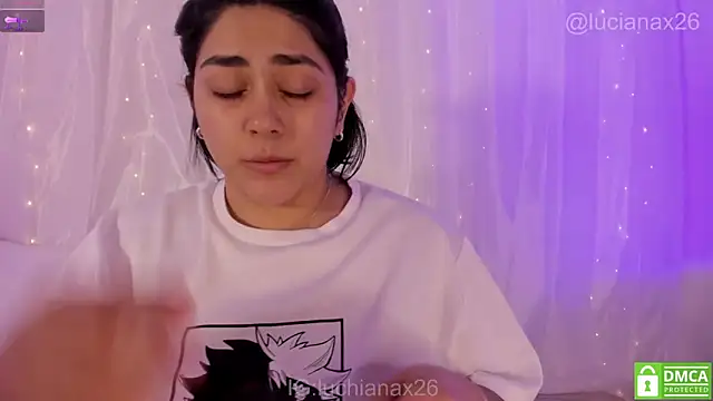 lucy26_'s cam snapshot