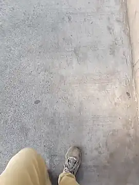 daksh__8_inche's cam snapshot