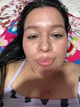 Lovelipsbig's cam snapshot