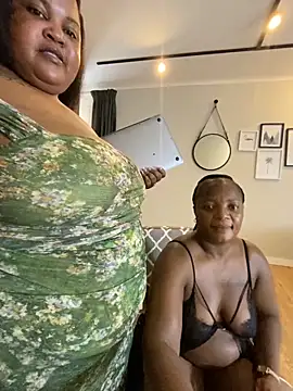 MissLola27's cam snapshot