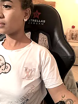 evafoxs's cam snapshot