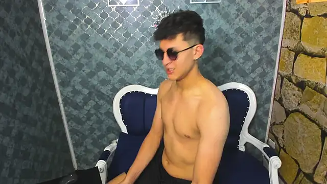 Ethan_Waalker's cam snapshot