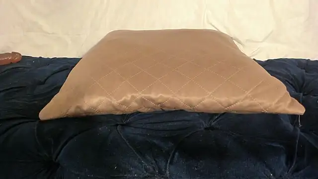 Maxim-Walker live sex cam