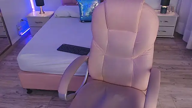 zoe_jones13's cam snapshot