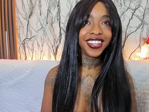 Pauline_Fox's cam snapshot