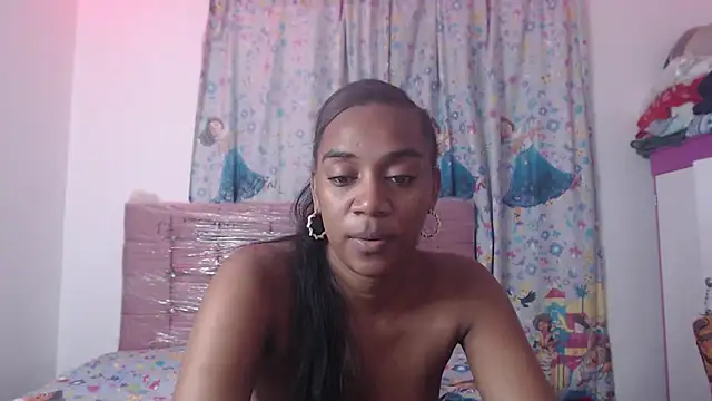 AishaOwens's cam snapshot