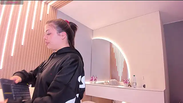 Sexy_paradise18_'s cam snapshot