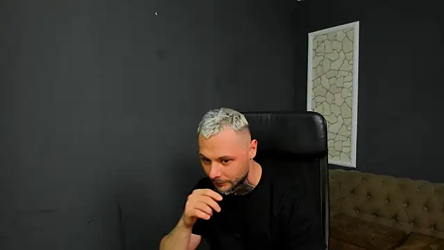 BrianHunts's cam snapshot