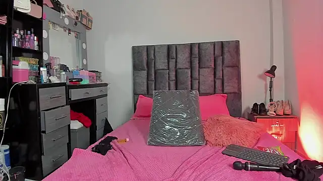 Esmeraldaa-'s cam snapshot