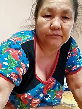 Zulfiya_Bruce's cam snapshot