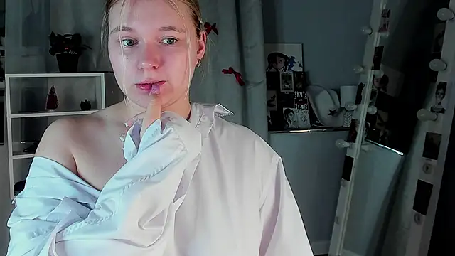 Rebecca_Kelly's cam snapshot