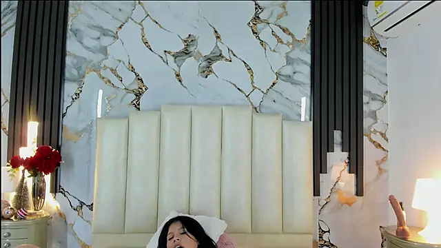 lulumars's cam snapshot