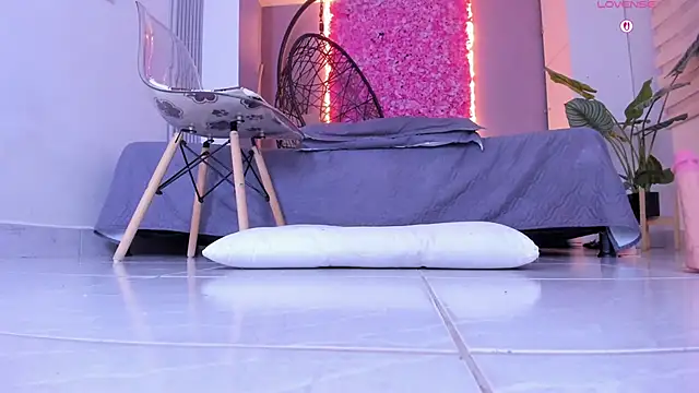 Angela_donnato's cam snapshot