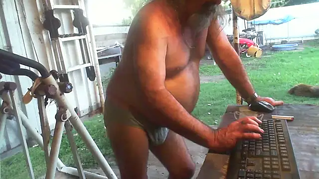 herbie010666 live sex cam