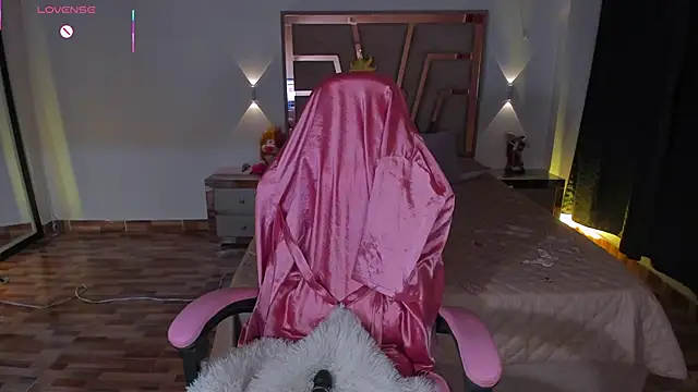 lunaarose's cam snapshot