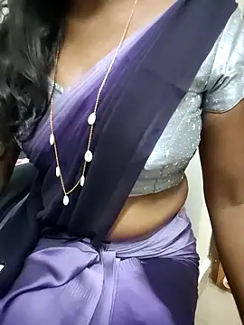 Tamilmallu-duskygirl03's cam snapshot