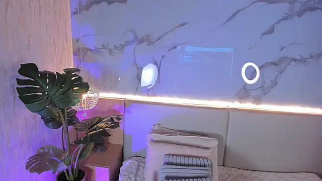 ValSmith_'s cam snapshot