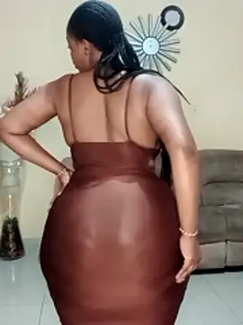 Luciouslips00's cam snapshot