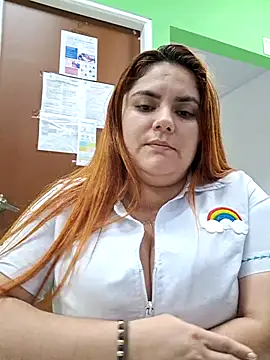 girl_redhead_bigtits's cam snapshot