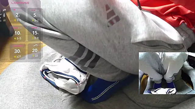 Yasu2000 live sex cam