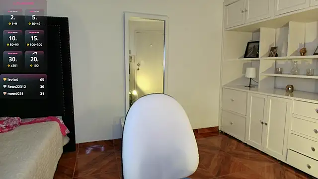 nina_moen's cam snapshot