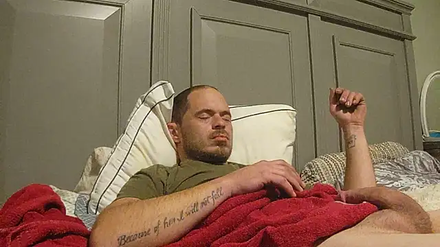 Bigoleslong98765 live sex cam