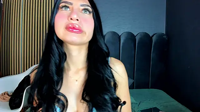 Nicolette_ks_'s cam snapshot