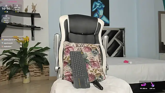 EroticAzir's cam snapshot