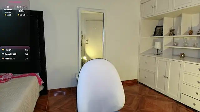 nina_moen's cam snapshot