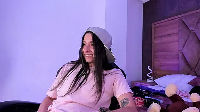 VictoriaSaenz1_'s cam snapshot