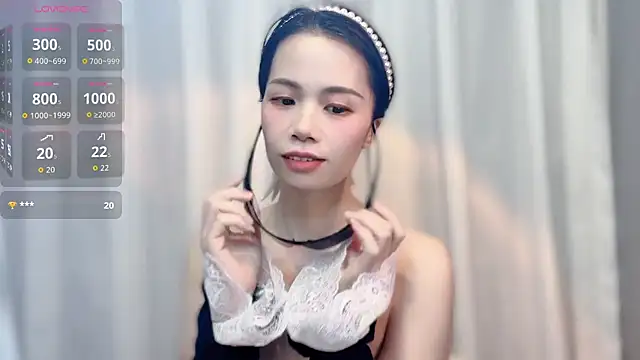 Lynnalltop-165-KeKe's cam snapshot