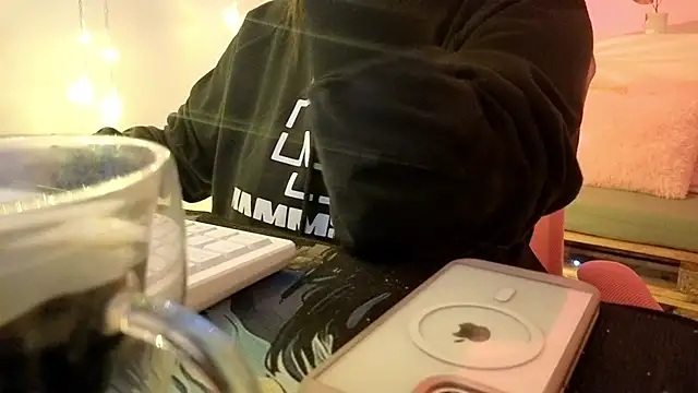 vickvalencia2's cam snapshot