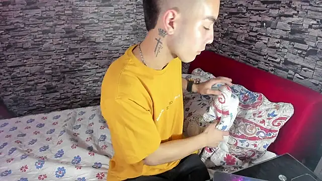 Dereck_Boy8 live sex cam