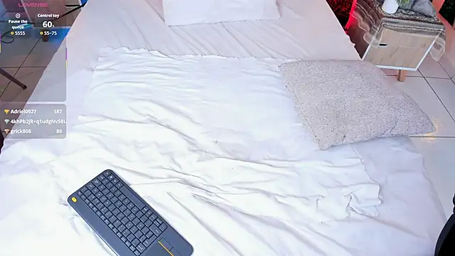 GabyyCute_'s cam snapshot