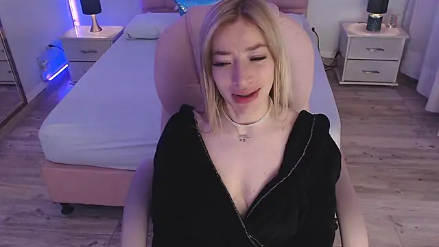 zoe_jones13's cam snapshot