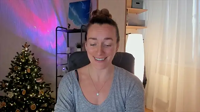 RebeccaMartinez live sex cam