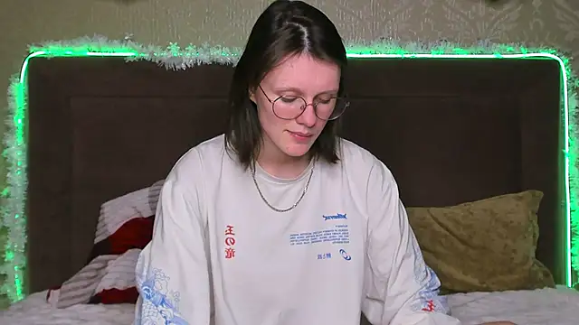 RoxyHerena's cam snapshot